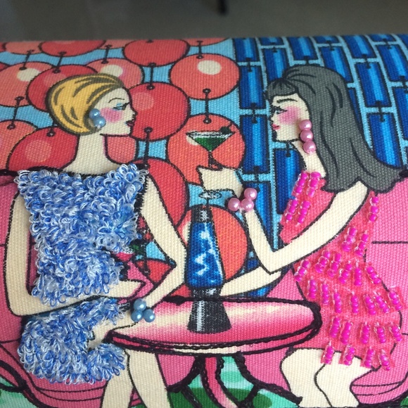 Vintage whimsical clutch - Picture 4 of 4